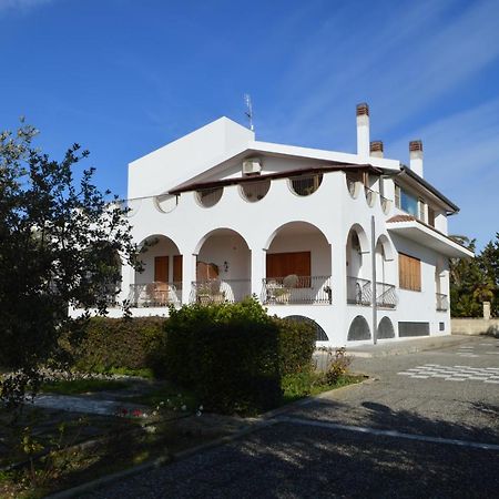 Villa Bruna Country Holiday มาเตรา ภายนอก รูปภาพ